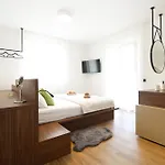 2344 Villa *