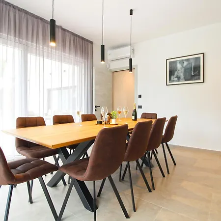 Villa 2344 Sisan