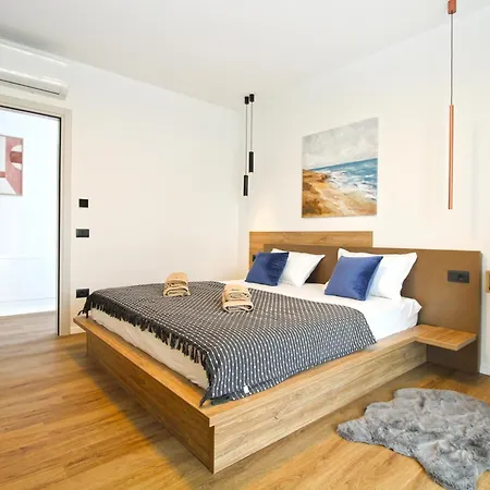 2344 Villa Sisan