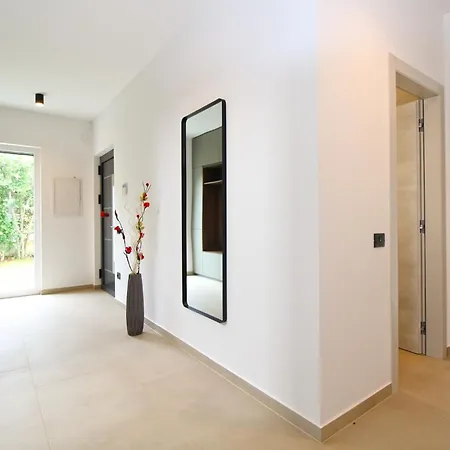 2344 Villa